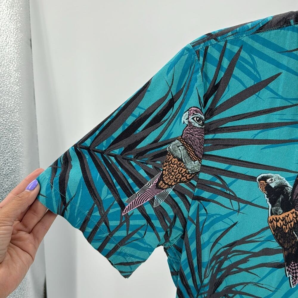 Volcom Party Bird Button Up Short Sleeve Shirt pa… - image 6